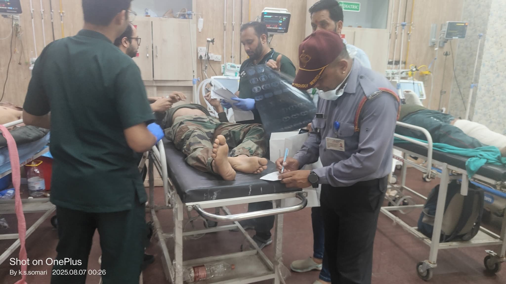 Uttarakhand:  हर्षिल राहत कैंप से 10 यात्रियों को किया गया एयरलिफ्ट, मातली से गंभीर रूप से घायल 2 लोग एम्स ऋषिकेश रेफर