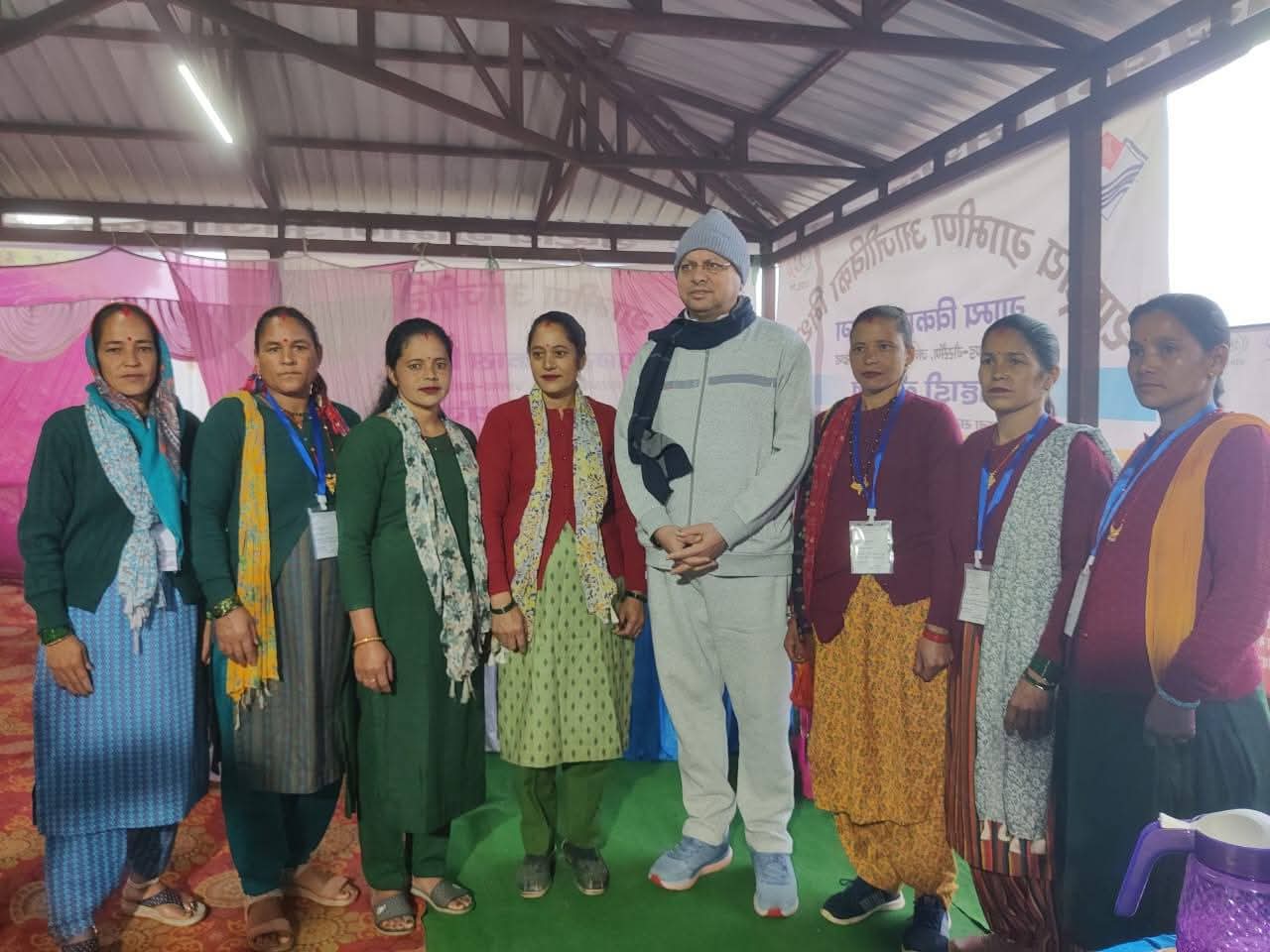 Uttarakhand: सीएम धामी ने महिलाओं के स्वावलंबन की सराहना, लिया फीडबैक