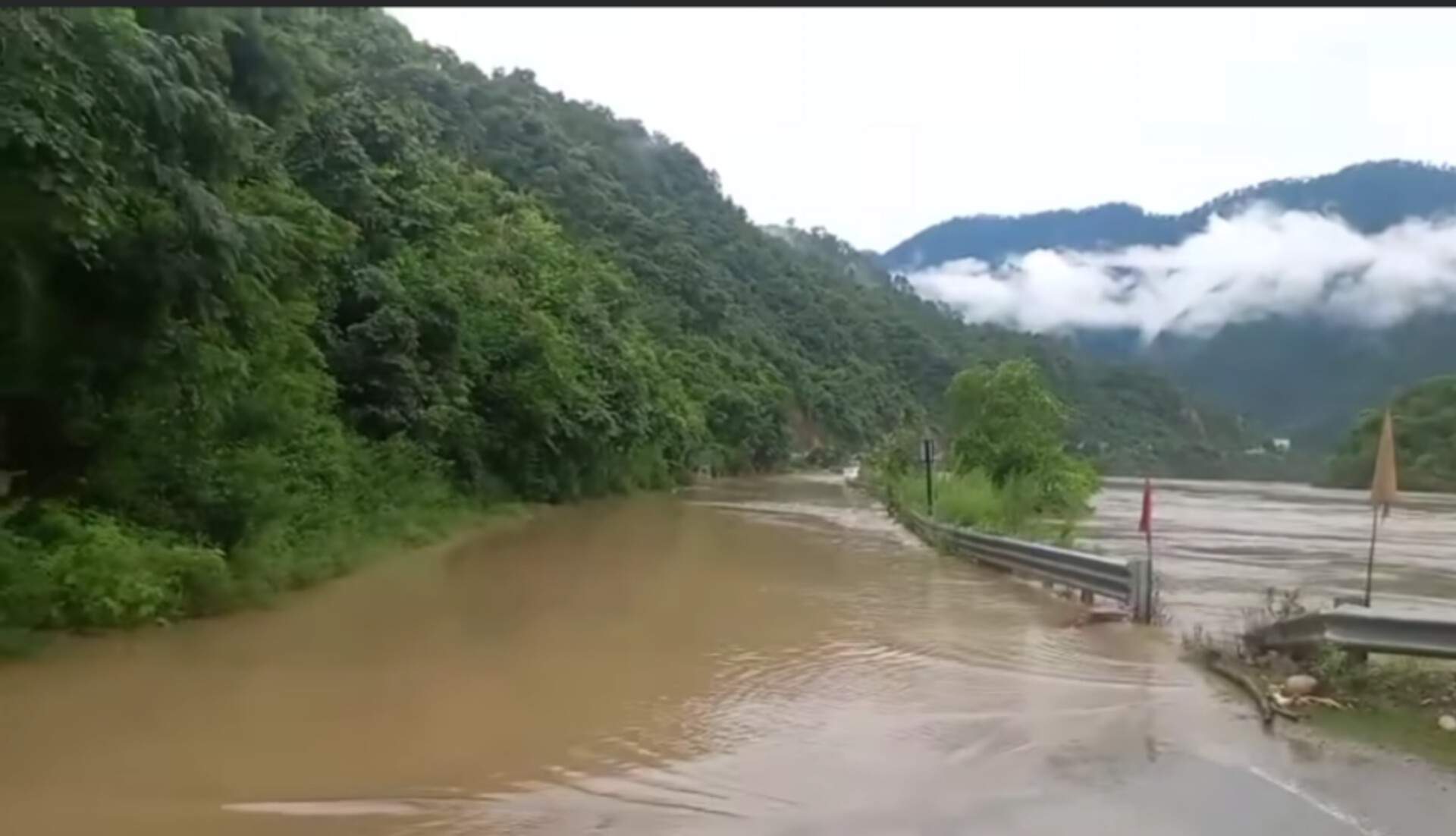 Uttarakhand: सिरोबगड़ स्लाइडिंग जोन का मार्ग खुला,  गोवा ब्रिज पर बंद हुआ यातायात