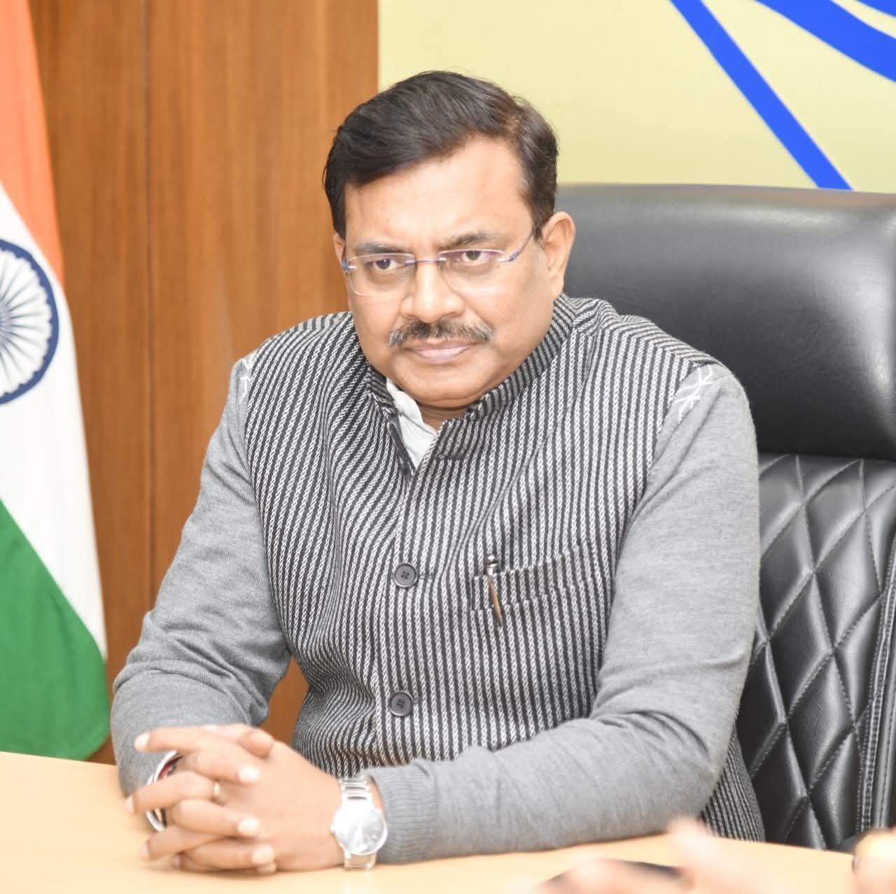 Uttarakhand: शीतलहर से निपटने की तैयारियों को लेकर मुख्य सचिव ने की समीक्षा बैठक, जिलाधिकारियों को दिए ये निर्देश…