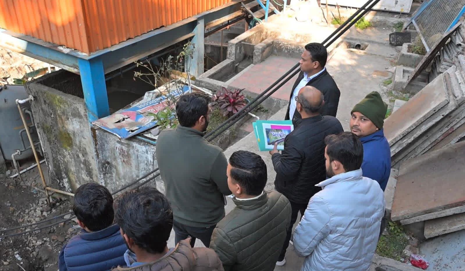 Uttarakhand: चारधाम यात्रा से पहले रुद्रप्रयाग में मल्टी लेवल पार्किंग पर जोर, प्रभारी सचिव ने किया स्थलीय निरीक्षण