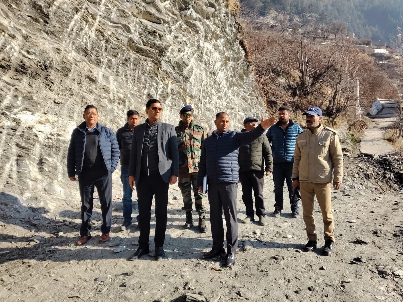 Uttarakhand: चारधाम यात्रा से पहले एनएच-34 दुरुस्त करने के निर्देश, सचिव लोक निर्माण ने किया स्थलीय निरीक्षण