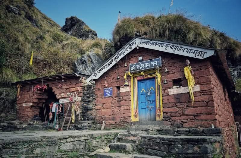 Uttarakhand: रुद्रनाथ यात्रा को सुरक्षित बनाने के लिए प्रशासन अलर्ट, बर्फीले मार्गों पर संयुक्त टीम का पैदल निरीक्षण