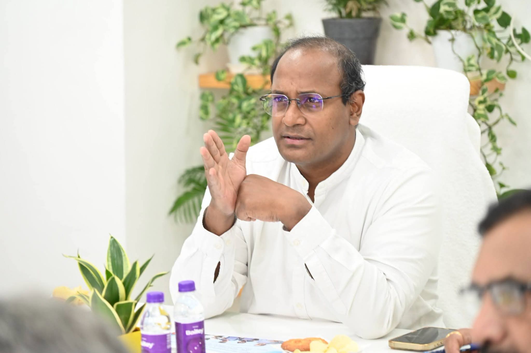Uttarakhand: 24 लाख में 19 लाख नोटिस मतदाताओं तक पहुंचे, राजनीतिक दलों से लिया फीडबैक