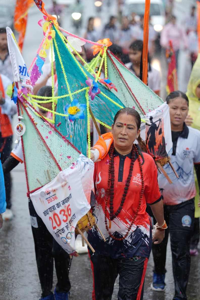 Uttarakhand: ओलंपिक मेजबानी के संकल्प के साथ रेखा आर्या ने शुरू की कांवड़ यात्रा
