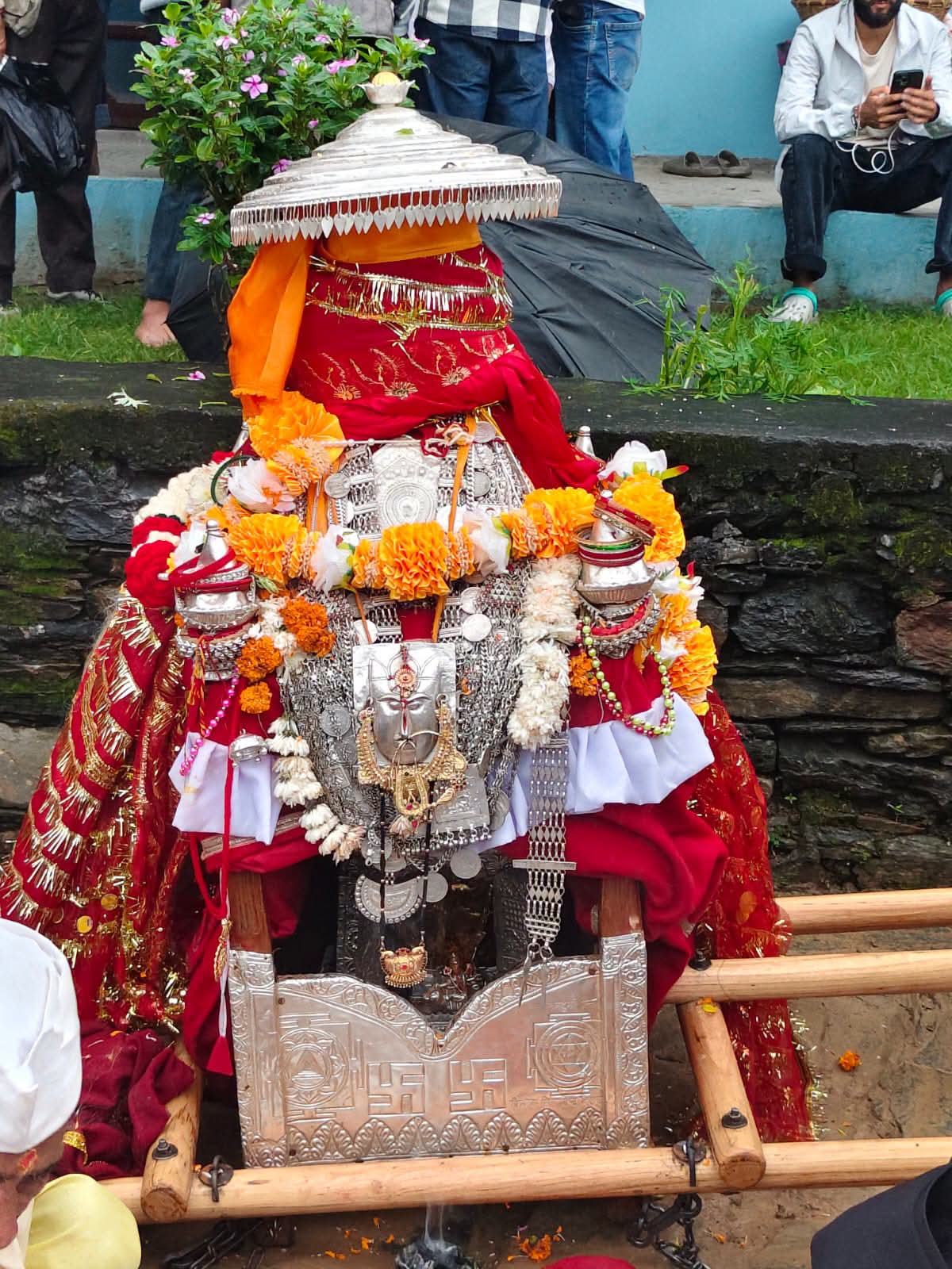 Uttarakhand: नंदा जात यात्रा में श्रद्धालुओं की सुरक्षा सर्वोपरि, डीएम-एसपी ने व्यवस्थाओं का लिया जायजा