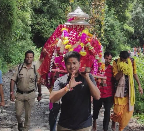 NandaJatYatra: दुर्गम पहाड़ी रास्तों, गधेरों और संकरे पगडंडियों पर मुस्तैद, श्रद्धालुओं की सुरक्षा को सर्वोच्च प्राथमिकता
