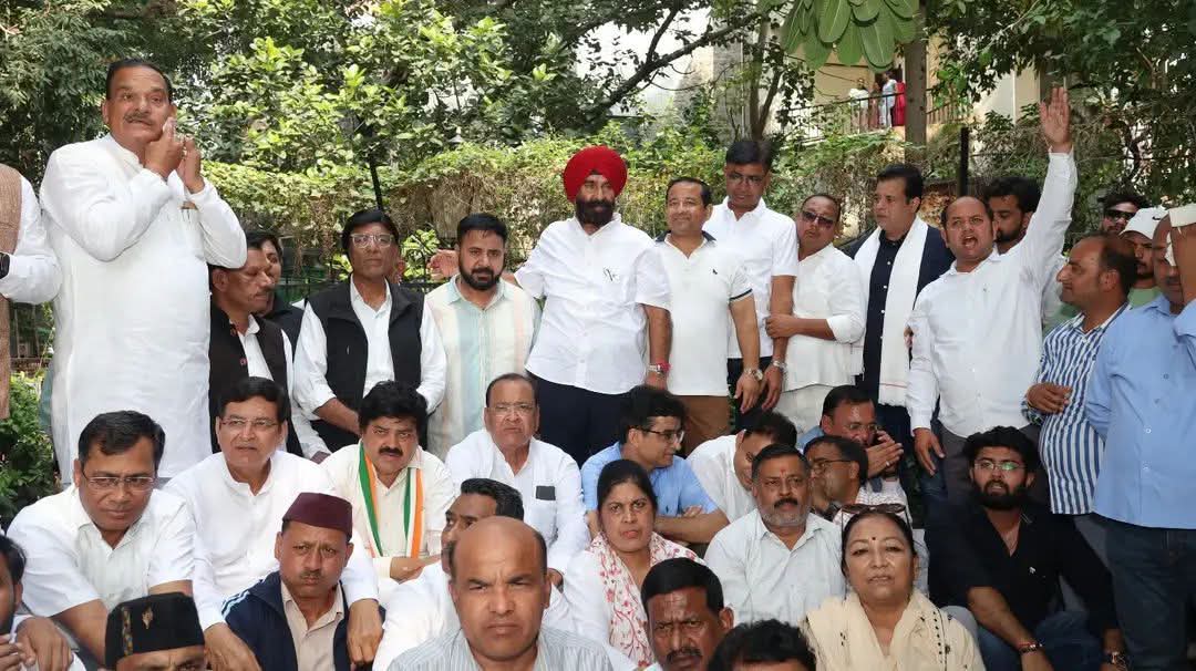 Uttarakhand: मुख्य निर्वाचन आयुक्त के इस्तीफे और गिरफ्तारी की मांग, दिल्ली में कांग्रेस का सुप्रीम कोर्ट मार्च