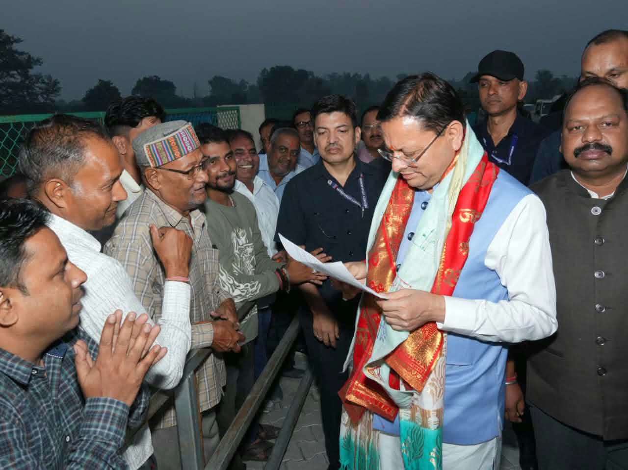 Uttarakhand: मुख्यमंत्री धामी ने खटीमा में सुनीं जनसमस्याएं, अधिकारियों को त्वरित निस्तारण के निर्देश