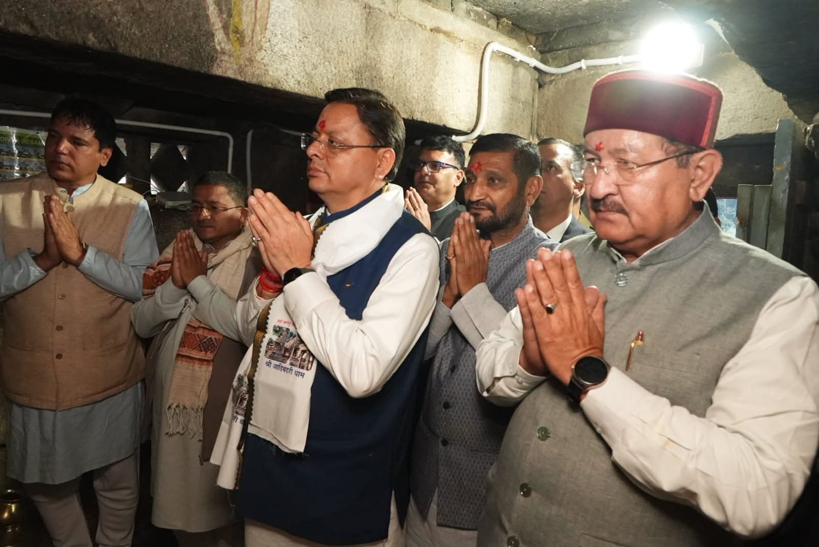 Uttarakhand: मुख्यमंत्री पुष्कर सिंह धामी ने श्री आदि बद्री मंदिर में किए दर्शन, प्रदेश की सुख-समृद्धि की कामना